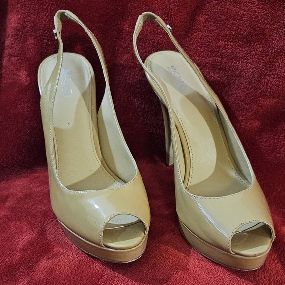 Michael Kors Slingback Taupe Patent Leather Peep-Toe Women's Shoes - Picture 1 of 9